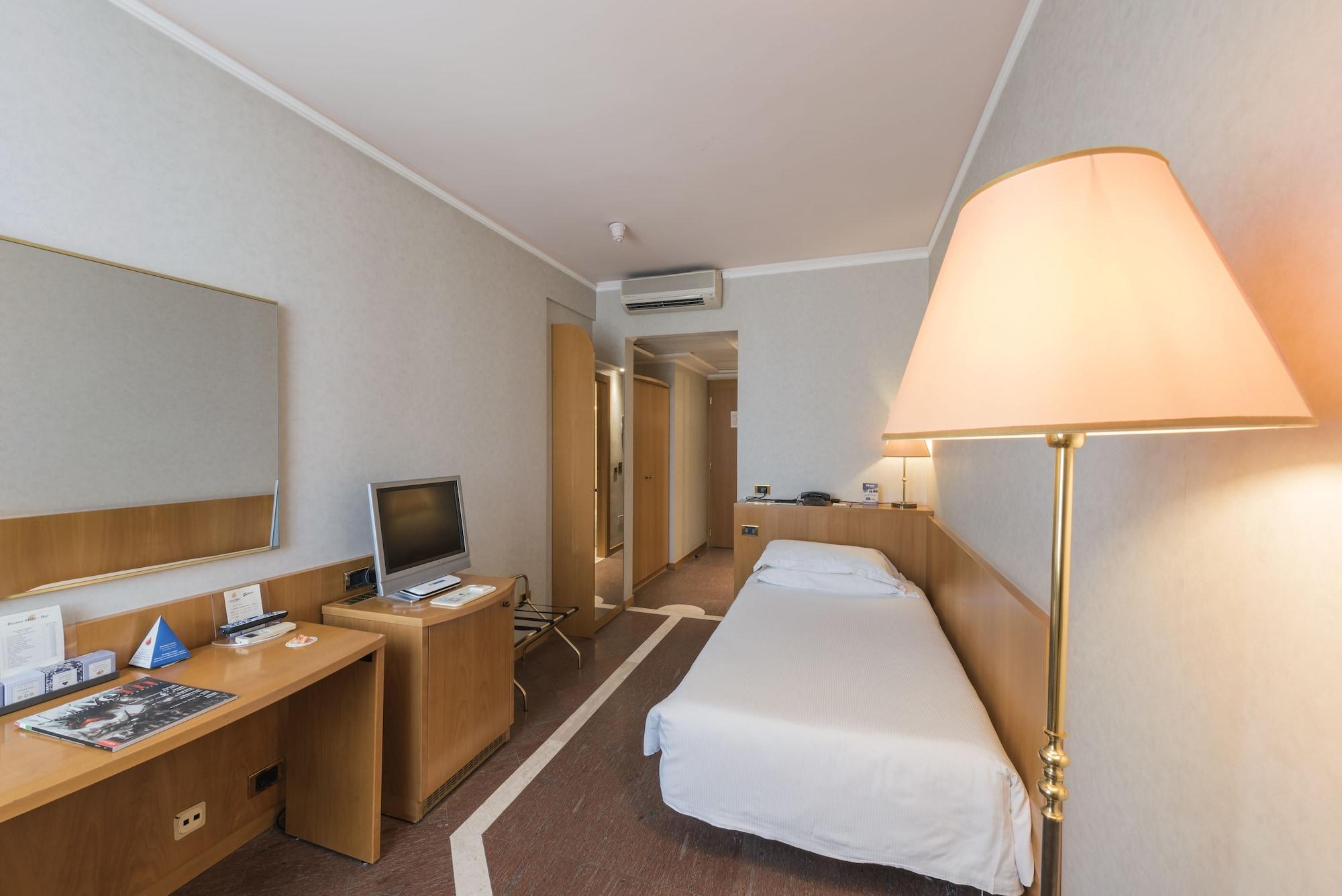 Caesar'S Hotel Кальяри Экстерьер фото
